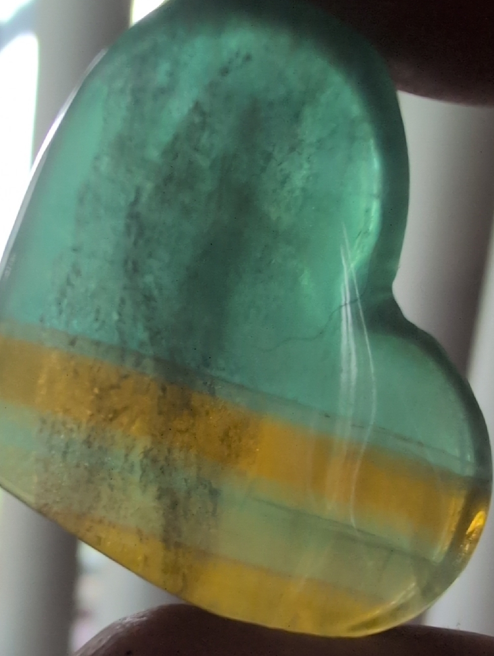 Mango fluorite Heart -ratest Colors